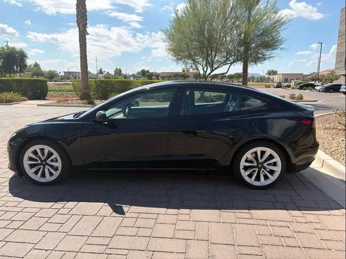 Solid Black 2022 Tesla Model 3 Standard Range