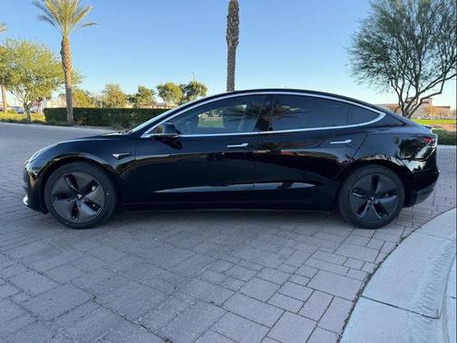 2018 Tesla Model 3 Mid Range