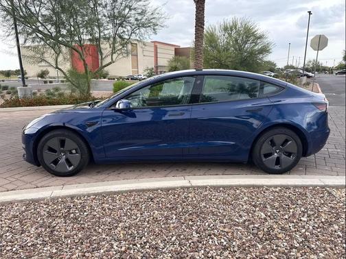 2022 Tesla Model 3 Standard Range