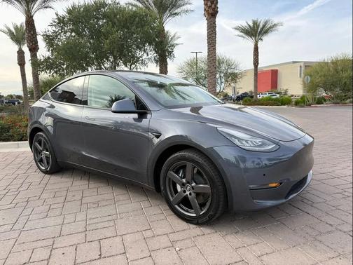 2021 Tesla Model Y Long Range Dual Motor All-Wheel Drive
