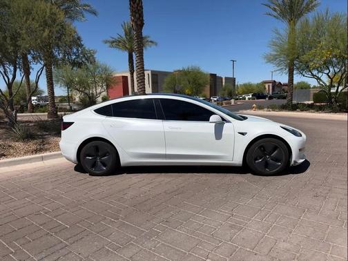 Pearl White Multi-Coat 2019 Tesla Model 3 Long Range