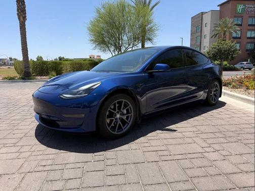 Deep Blue Metallic 2022 Tesla Model 3 Long Range
