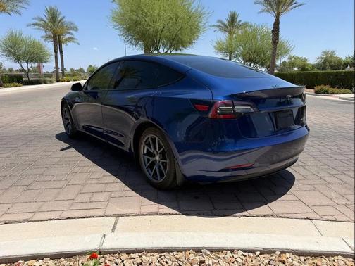 Deep Blue Metallic 2022 Tesla Model 3 Long Range