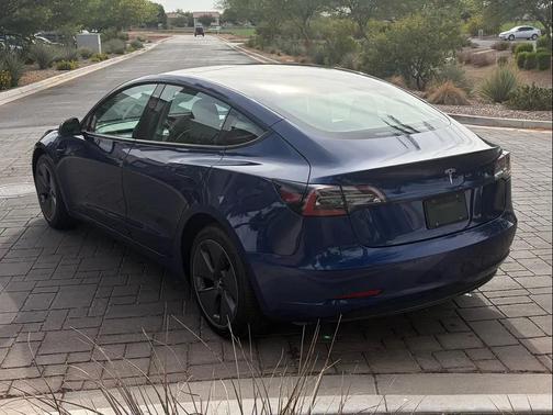 Deep Blue Metallic 2022 Tesla Model 3 Standard Range