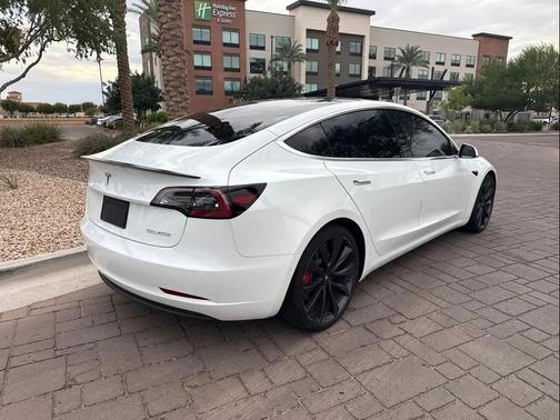 2020 Tesla Model 3 Performance