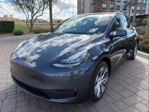 2021 Tesla Model Y Long Range Dual Motor All-Wheel Drive