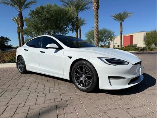 2021 Tesla Model S Long Range