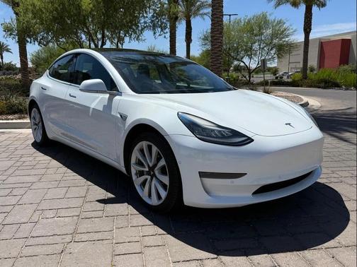 Pearl White Multi-Coat 2020 Tesla Model 3 Standard Range Plus