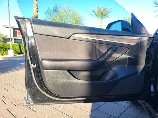 2022 Tesla Model 3 Standard Range