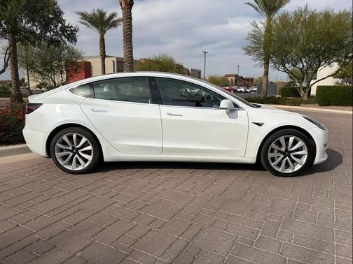 2019 Tesla Model 3 Long Range