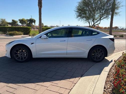 2020 Tesla Model 3 Standard Range Plus