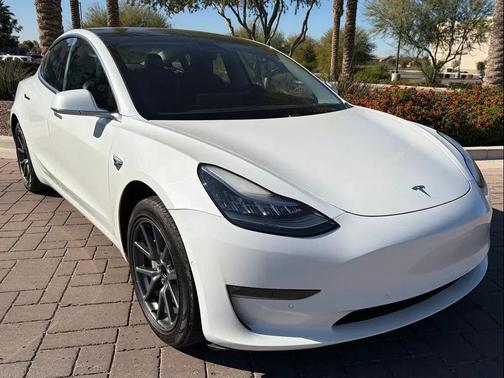2020 Tesla Model 3 Standard Range Plus