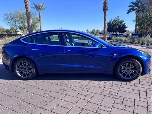 2020 Tesla Model 3 Standard Range Plus