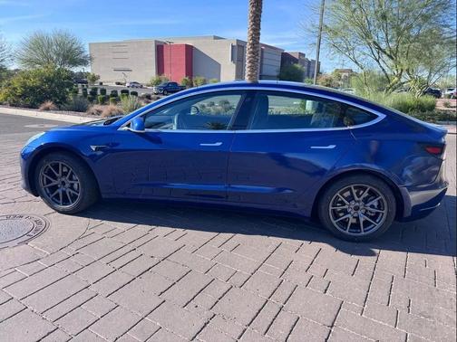 2020 Tesla Model 3 Standard Range Plus