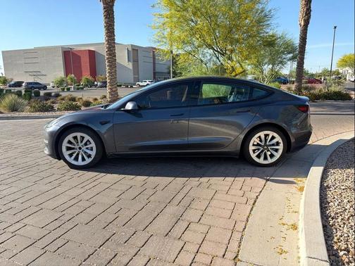 Midnight Silver Metallic 2022 Tesla Model 3 Standard Range