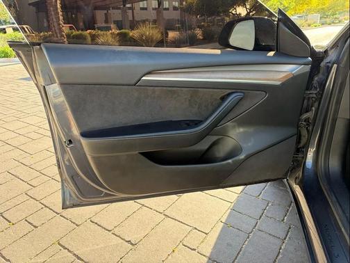 Midnight Silver Metallic 2022 Tesla Model 3 Standard Range