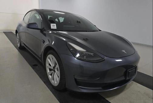Midnight Silver Metallic 2022 Tesla Model 3 Standard Range