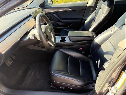 Midnight Silver Metallic 2022 Tesla Model 3 Standard Range