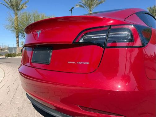 2022 Tesla Model 3 Long Range
