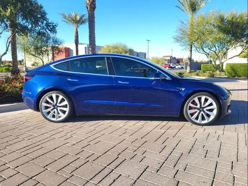 2018 Tesla Model 3 Performance