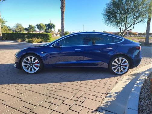 2018 Tesla Model 3 Performance