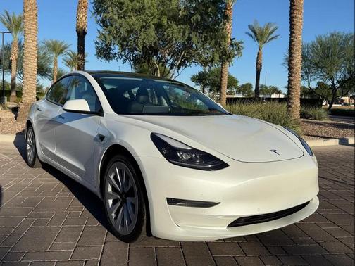 2022 Tesla Model 3 Standard Range