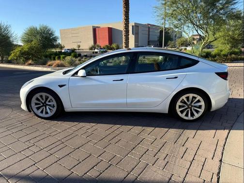 2022 Tesla Model 3 Standard Range