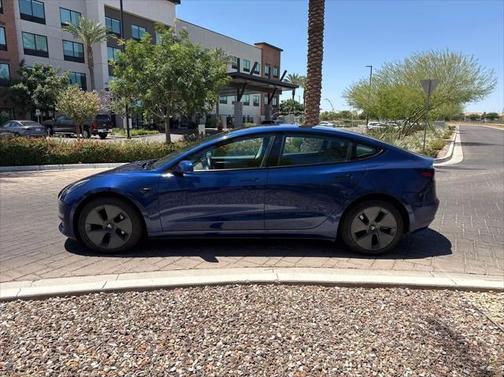 2022 Tesla Model 3 Standard Range
