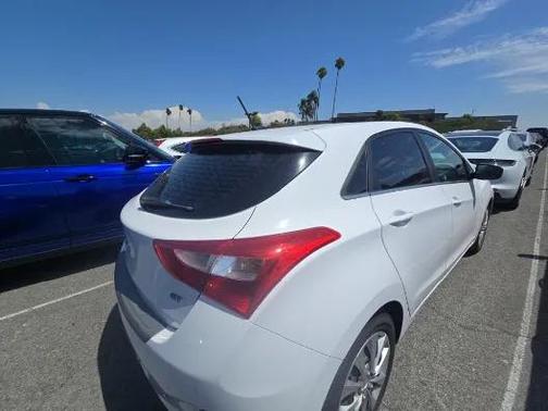 2016 Hyundai Elantra GT Base