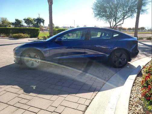 2022 Tesla Model 3 Standard Range
