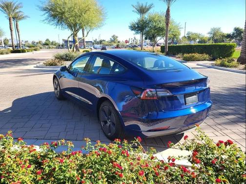 2022 Tesla Model 3 Standard Range