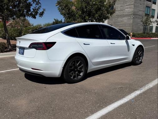 Pearl White Multi-Coat 2019 Tesla Model 3 Standard Range Plus