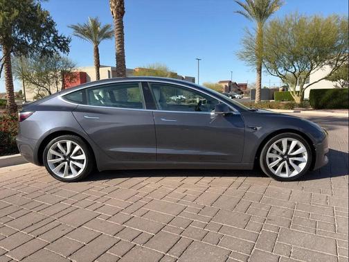2019 Tesla Model 3 Long Range