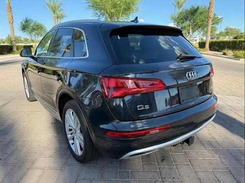 2018 Audi Q5 2.0T Premium Plus