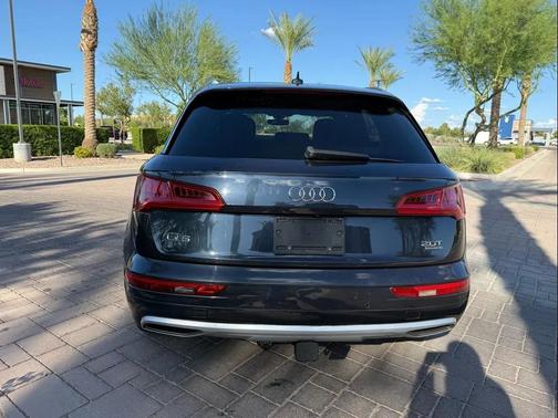 2018 Audi Q5 2.0T Premium Plus