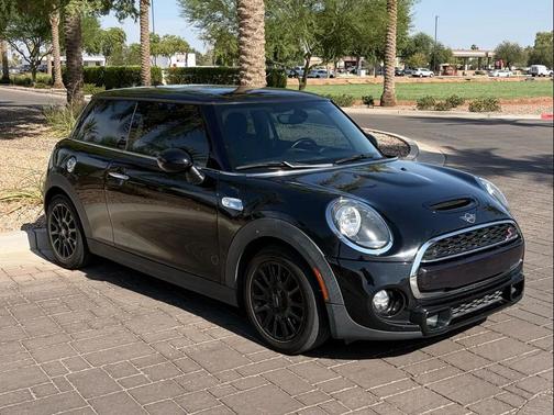 Midnight Black Metallic 2019 MINI Hardtop Cooper S