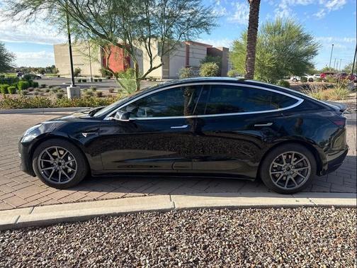 2019 Tesla Model 3 Standard Range Plus