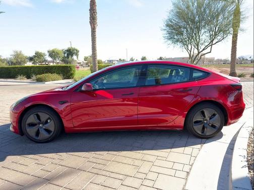 2022 Tesla Model 3 Standard Range