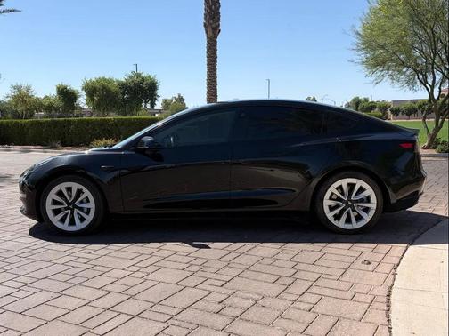 Solid Black 2022 Tesla Model 3 Standard Range