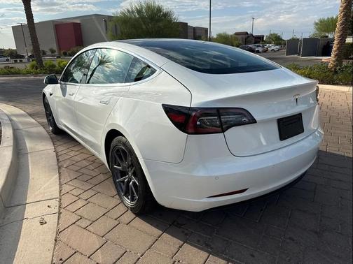2019 Tesla Model 3 Standard Range Plus