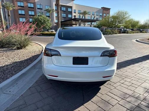 2022 Tesla Model 3 Standard Range