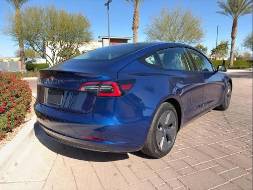 2022 Tesla Model 3 Standard Range