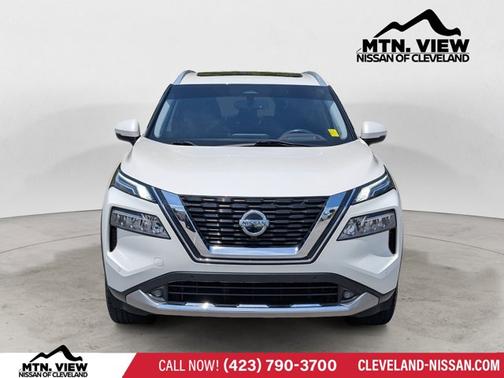 White 2021 Nissan Rogue Platinum