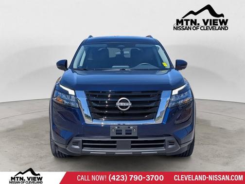 Deep Ocean Blue 2025 Nissan Pathfinder SV