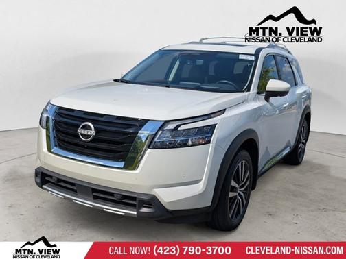 Pearl White Tri-Coat 2024 Nissan Pathfinder Platinum