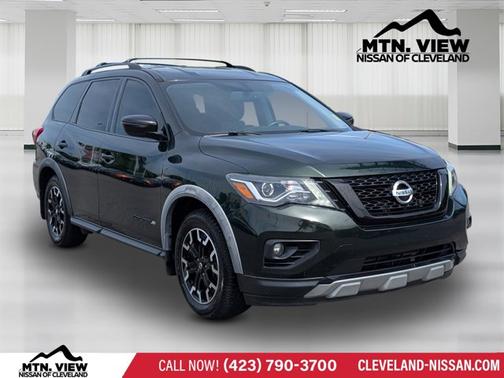 2020 Nissan Pathfinder SV