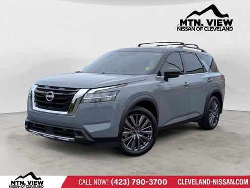 Solid Gray / Super Black 2024 Nissan Pathfinder SL