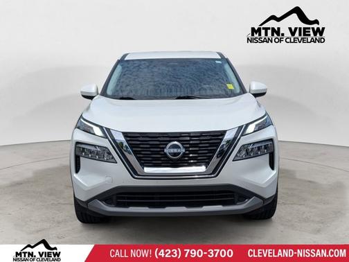 White 2023 Nissan Rogue SV