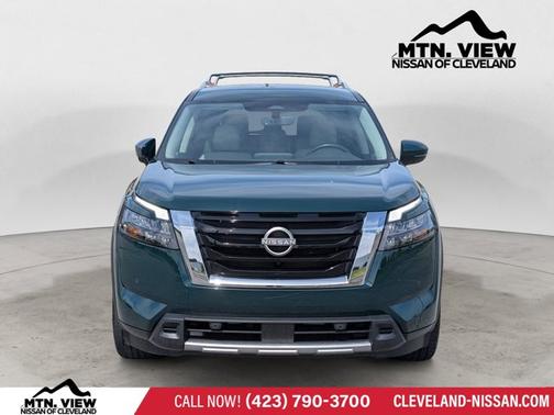 Obsidian Green Pearl 2025 Nissan Pathfinder SL