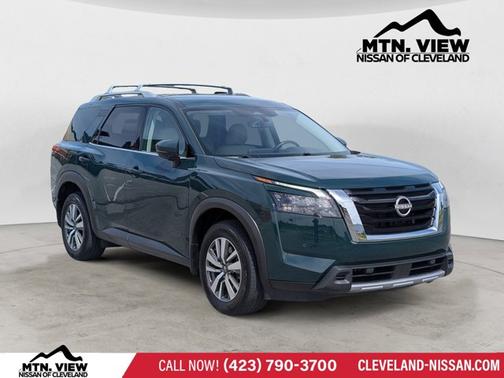 Obsidian Green Pearl 2025 Nissan Pathfinder SL